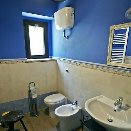 Alloggio per agriturismo Della Rocca *